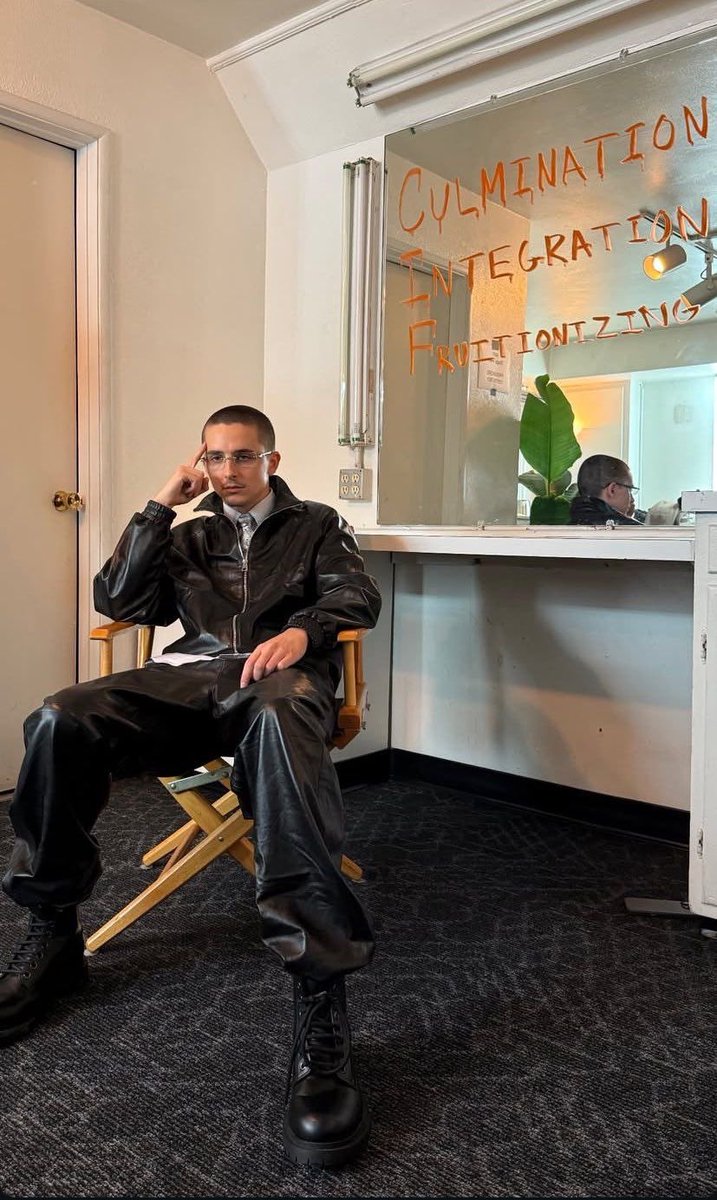 Timothee Chalamet tweet media