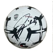 1等】直筆サイン入りユニフォーム 【2等】各種直筆サイン入りグッズ