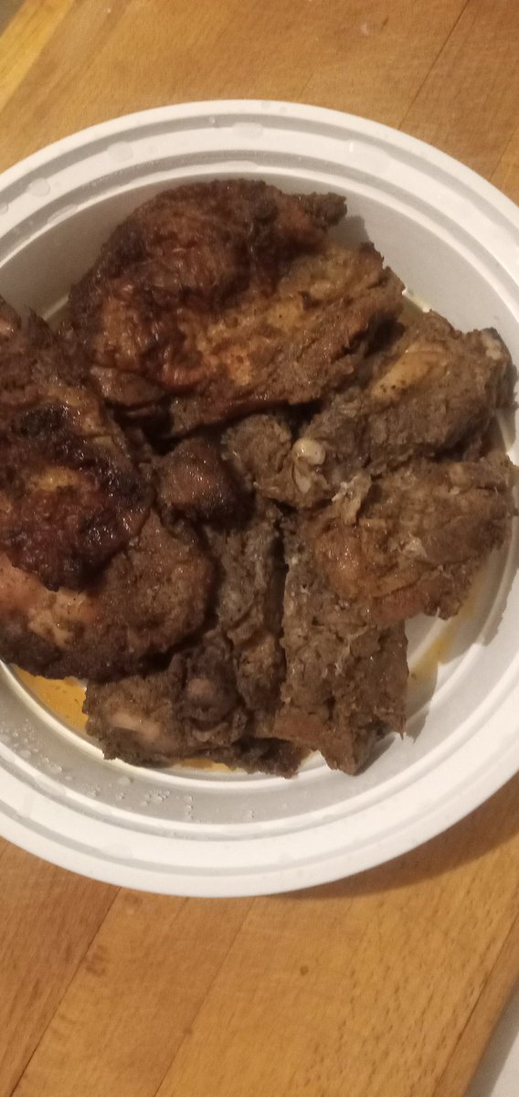 donlicith's tweet image. I'm up making jerk chicken want some?