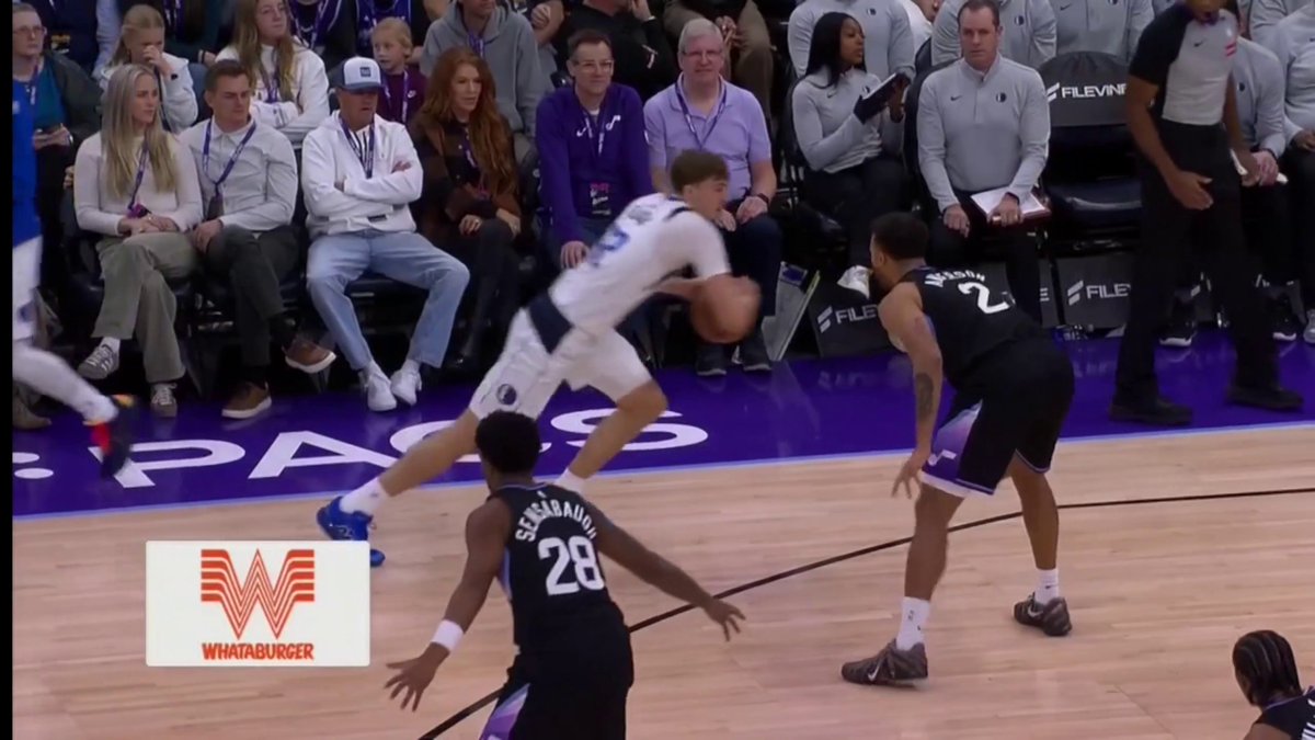 Cooper Flagg in just one half vs. Utah 😮
🔹 24 PTS
🔹 4 REB
🔹 4 AST