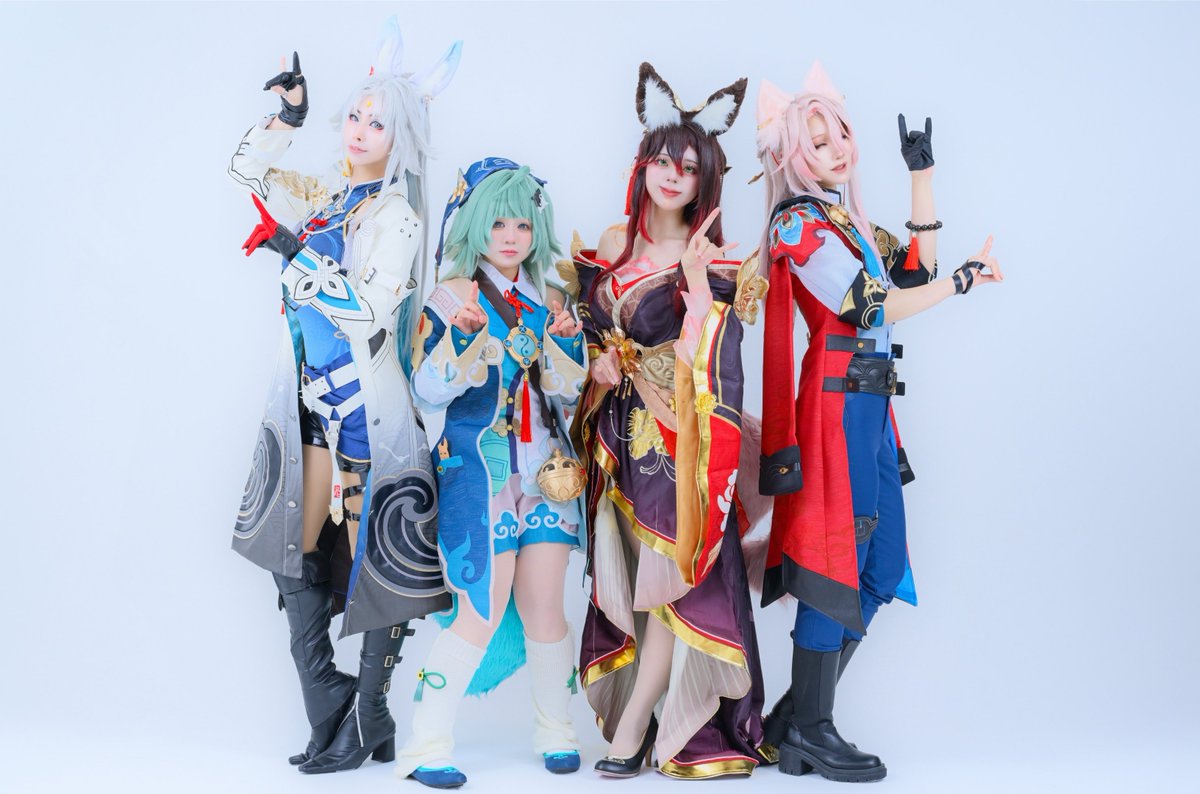 Ako✨４点♡ 🦊🤘 四人並んでめちゃくちゃかわいいので見てください🥹