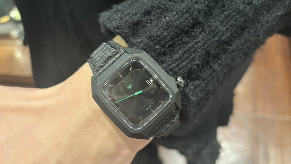 BeyondHMS758's tweet photo. 引き続きスペシャルプライスセール開催中
ご好評いただいており完売商品もございます😭💦
こちらのMARCH LA.Bも対象商品です✨
SNSフォローでお得な特典も🉐!
#名古屋 #腕時計 #Sale #セール #マーチエルエービー #MARCHLAB https://t.co/8zR48QVKIE