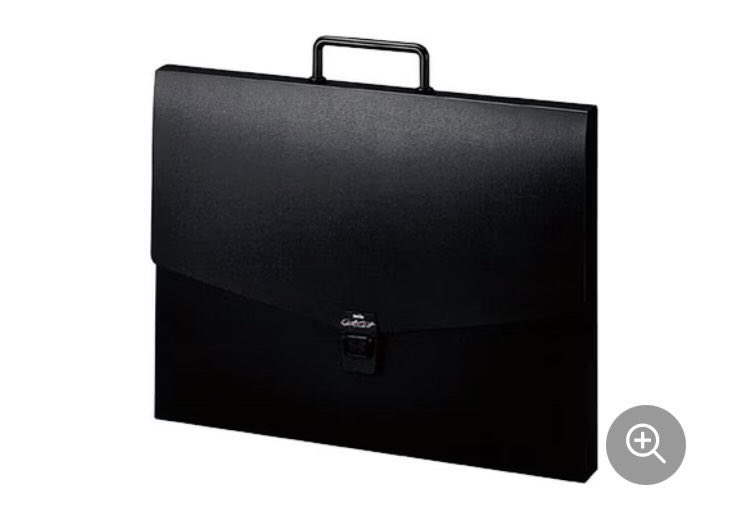 友人が探し物をしていますがまだ見つかってません。
お気づきの方は<a href="/perukopon/">わだてるこ🌷イラストレーター</a> へご連絡下さい。

日　時：12/12(金)18時頃
場　所：品川駅新幹線改札内
探し物：黒のケース(A2サイズ)
　　　　蓋にQRコードあり

ケースには絵本の原画が40枚以上入っています。