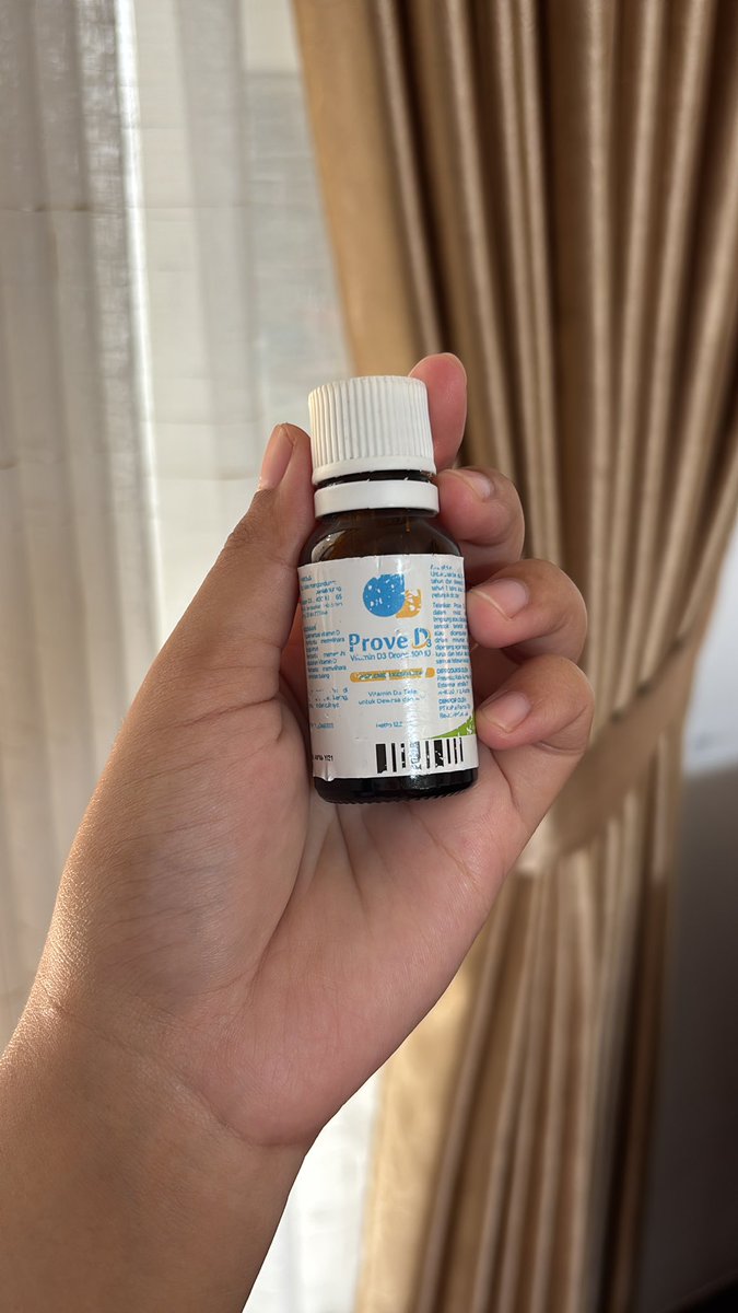 miaaasr's tweet photo. Ini vitamin yg rutin aku kasih ke kedua anakku sampai hari ini, manfaat nya banyak bgt selain buat pertumbuhan tulang &amp; gigi. Harganya terjangkau krn habisnya bisa 3 bulanan 😁
hati-hati krn banyak yg jual kw 🥹

https://t.co/FEpDhoYtmQ https://t.co/kNmVmNhVLr