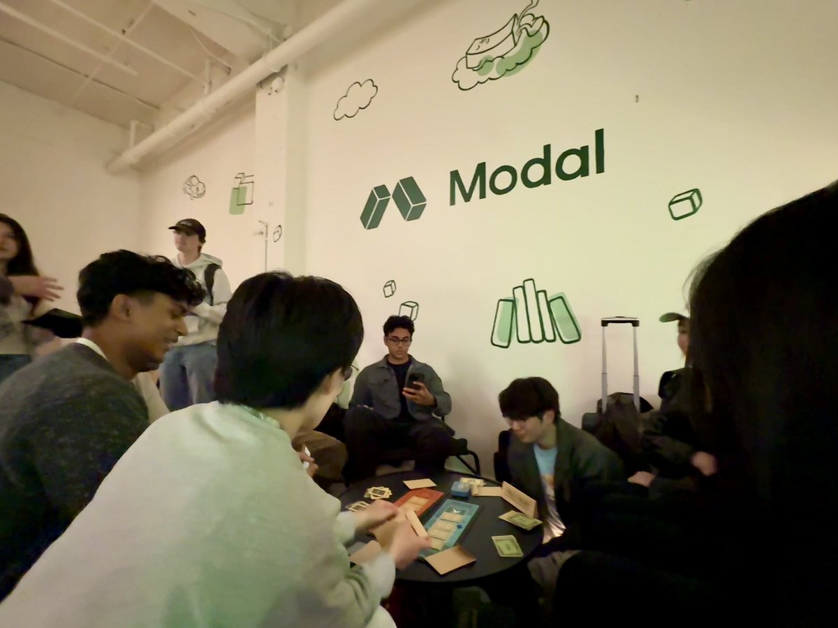 Emily Han tweet media