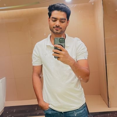 Void_Crypto1's tweet photo. @Prince8bx You shouldn't judge others by there look when you look like this shit https://t.co/AJtoGDJ0rT