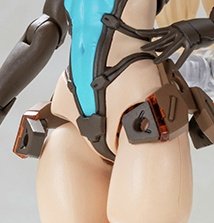 かなり正気じゃねえ角度してんな… 