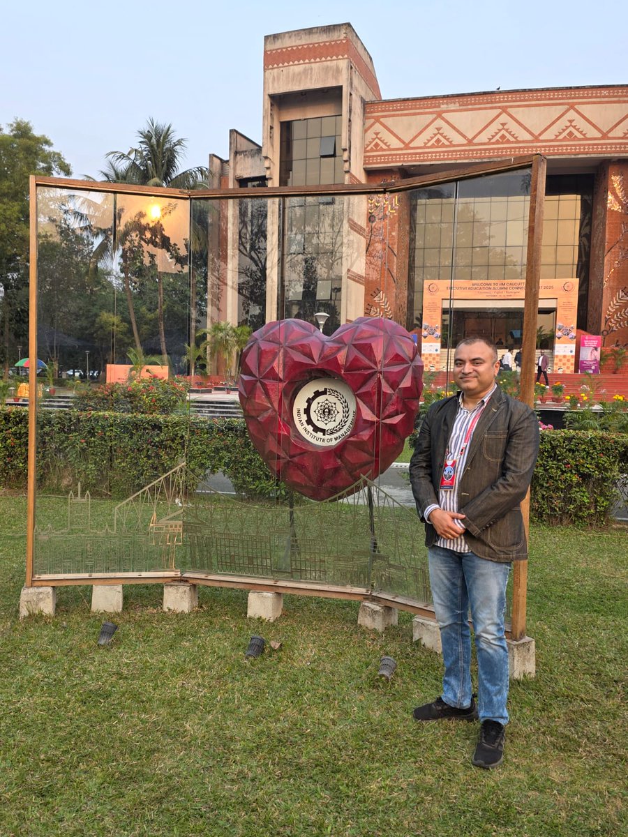 deb_hota's tweet photo. Annual events like ACE 2025 @IIM_Calcutta provide great platforms to collaborate. Keynote address by Sri Paul on 'Purpose-driven Leadership: Finding Meaning in Life and Work'  was full of practical wisdom. The panel discussion on 'Navigating a Fractured World' was insightful. https://t.co/H1nHXNoZFC