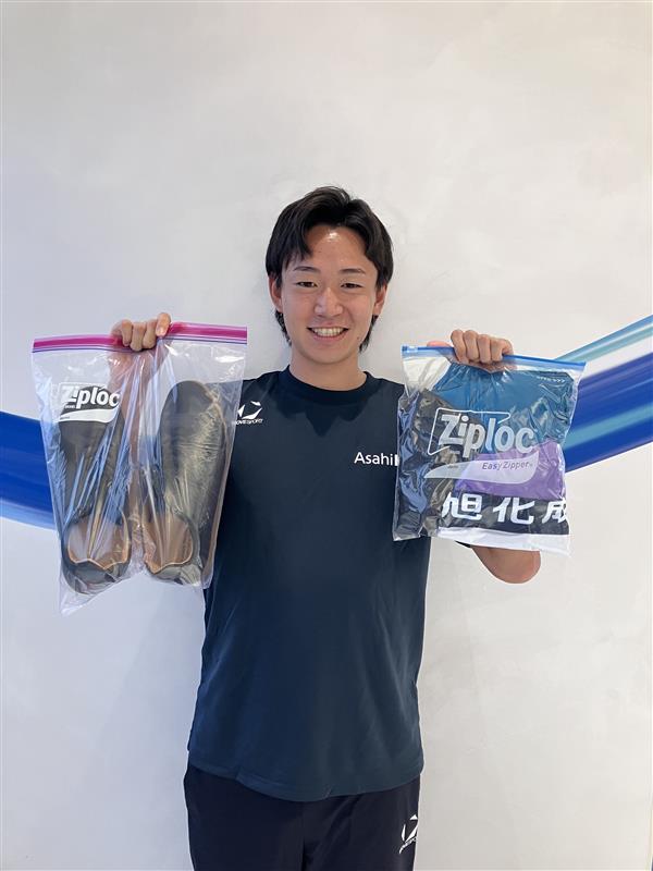 ak_rikujo's tweet photo. 【#ニューイヤー駅伝選手紹介】

2人目はチームNO.1スピードスター⚡️
#井川龍人 選手🌟

誕生日：2000年9月5日
出身校：早稲田大学
マイブーム：刃牙！

１日に必要なウェアは、なんと10枚⁉️
収納テク＆意気込みは動画で🎥👇

目指せ連続優勝‼️
いいね❤️コメント💬で応援お願いします🎉
#旭化成陸上部 https://t.co/xmAYxxJaSB