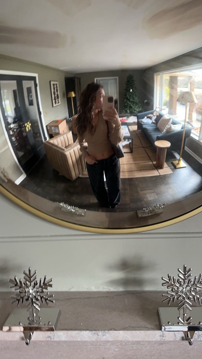 goddesscelly2's tweet photo. going shopping this week, who’s paying ?! https://t.co/AihOiNMuXB