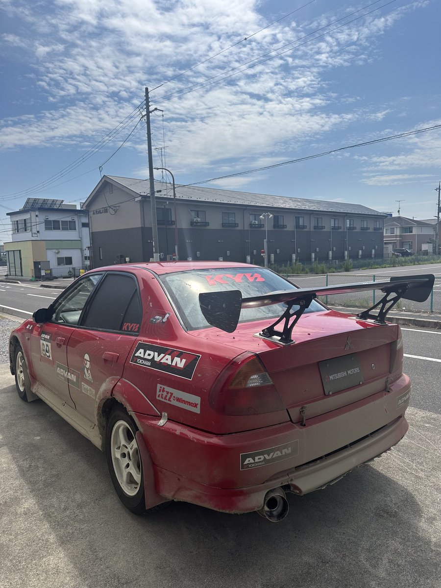 azudaikin's tweet photo. @PROTONSW @ADVAN_LANCER ちなみにカヤバのステッカーの上に
MOLEのステッカーが貼ってあるのよ。 https://t.co/QgF6LKS9Mo