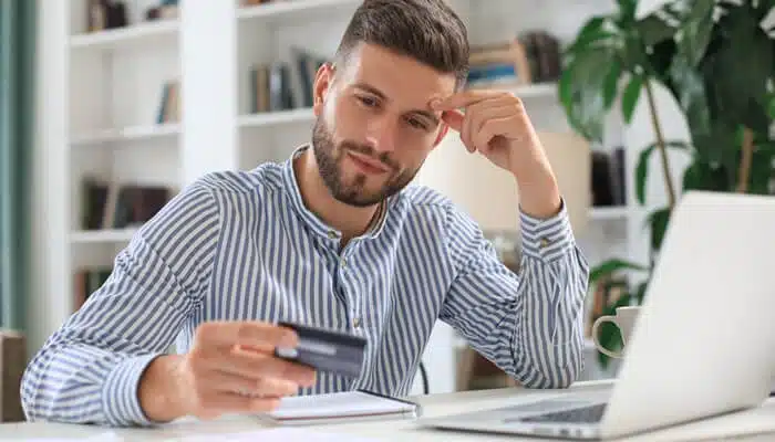 TycoonStoryCo's tweet image. The real problem with letting employees use personal cards for business isn’t convenience—it’s hidden costs, cash-flow stress, accounting errors, and poor spending visibility as companies scale.

tycoonstory.com/the-real-probl…

#realproblem #usepersonalcardsforbusiness @Spendesk