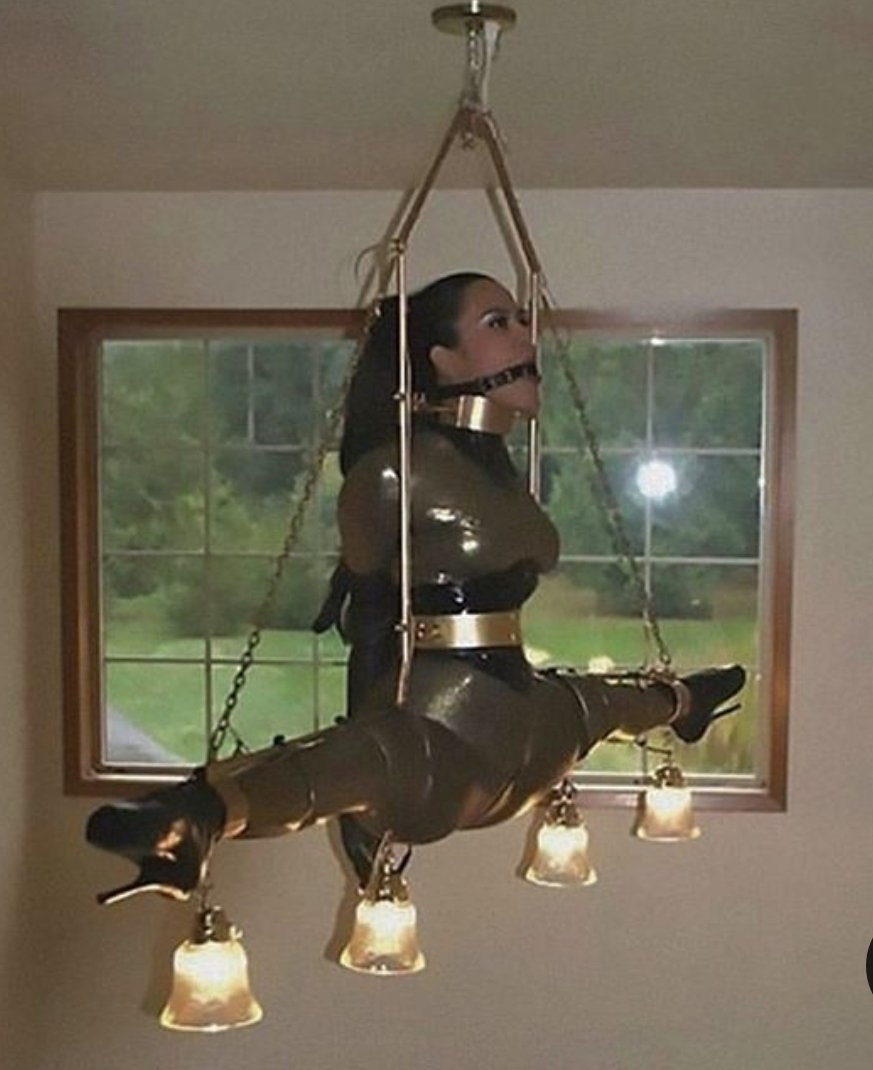 RacyRedRaven's tweet image. Experimenting with some AI fan art.
Original photo by @HouseofGord