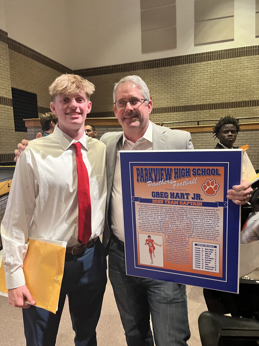 greg19hart's tweet image. Thankful to be selected as an All County and All Region player in 6A along with receiving the 2025 Team Captain award‼️

#BET @coachclack23 @cjhirsch4 @MrHorne20 @QuincyAvery @PViewFBRecruits @CoachAlexMathis