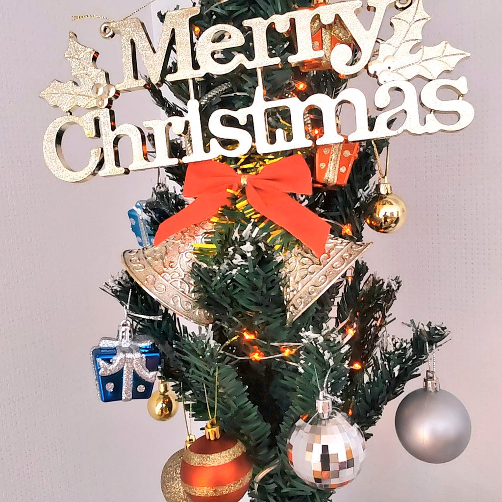 aworksnet's tweet image. 重い腰を上げて、ついにリビングにクリスマスツリーを飾りました！(⁠☞⁠^⁠o⁠^⁠)⁠ ⁠☞
ツリーよ、久しぶり！