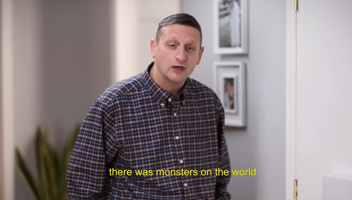 Je suis extrêmement curieux de connaître l'origine et la diffusion de ce gag qui consiste à sous-titrer un mot ou une ex