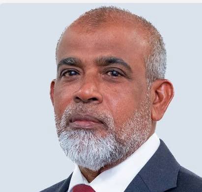 cc: <a href="/ACC_Maldives/">ACC-MALDIVES</a> 

HDC Zuhair has given this plot near Central Park that was previously allocated for Finance Ministry office building to MP Dhonbe.