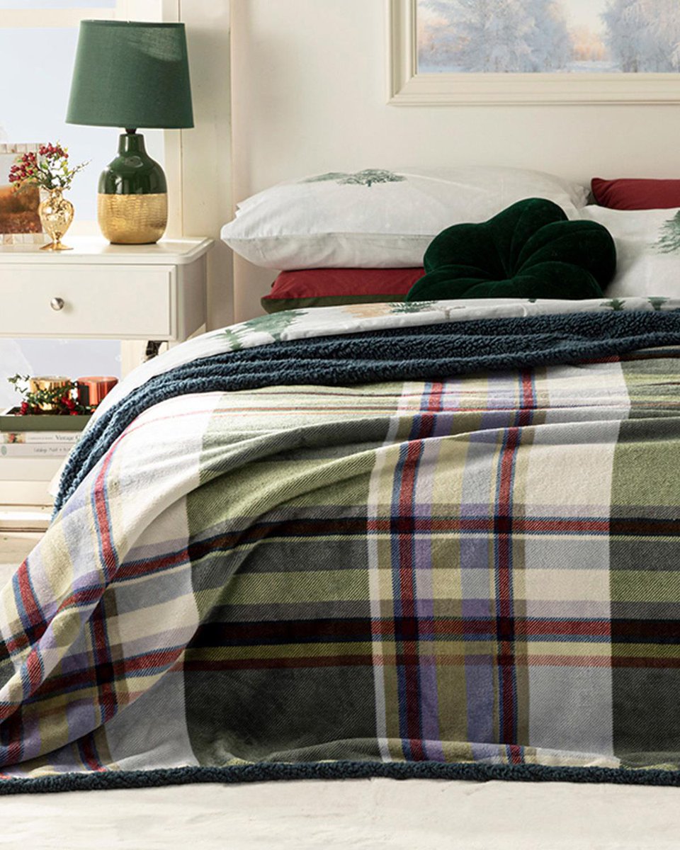 English Home tweet media