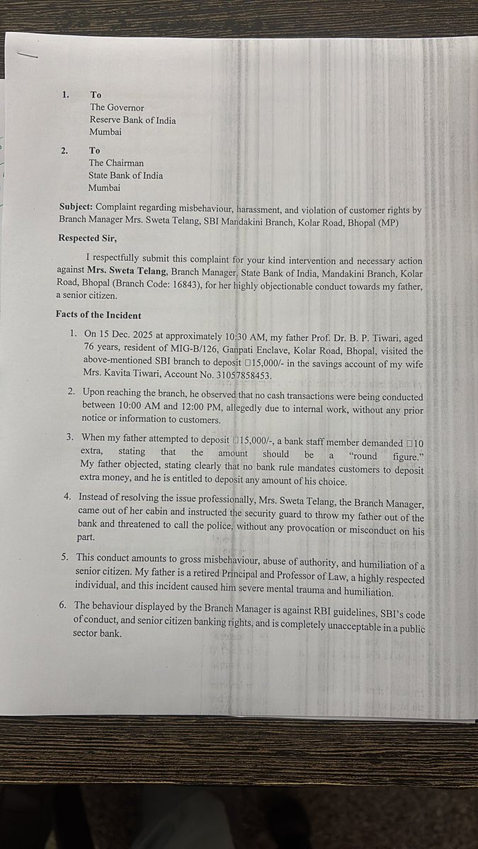 Birendra_Proff's tweet photo. Complaint regarding misbehaviour, harassment, and violation of customer rights by Branch Manager Mrs. Sweta Telang, SBI Mandakini Branch, Kolar Road, Bhopal (MP) @TheOfficialSBI @RBI @GovSMalhotra @AmitShah @nsitharaman @CollectorBhopal @JagdishDevdaBJP https://t.co/MvJo1JmQqY
