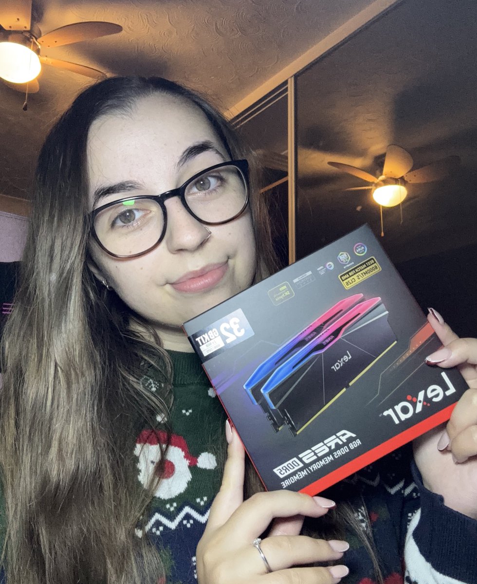 infinjtee's tweet image. I’ve teamed up with @Lexar_Gaming to give away a Lexar® ARES RGB 2nd Gen DDR5 32GB RAM kit to one lucky winner! 🎄

TO ENTER:
☃️ Follow me and @lexarmemory 
☃️ Enter via Gleam - gleam.io/OrOrO/lexar-x-…
(Catch me over on Twitch today @ 7pm GMT for the secret code!)

Good luck! 🎄