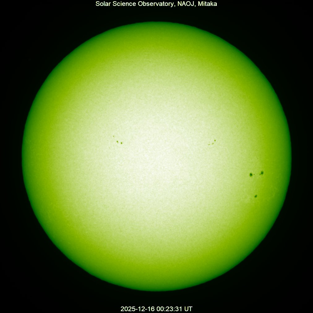 本日の太陽】2025-12-16の太陽黒点 北半球g=3,f=8,R=38 南半球g=2,f=6