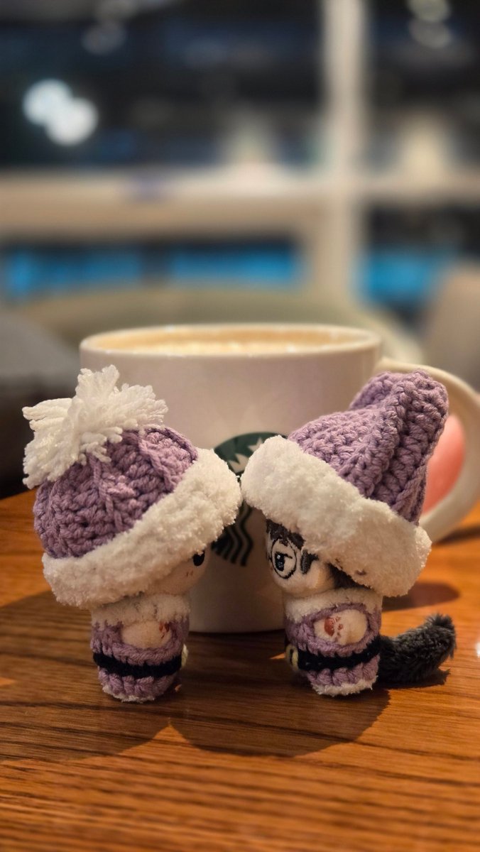 🩷원프 rt이벤트🩵
크리스마스 오기전에 받으시도록 5cm 연보라 산타복 5분 보내드릴게요

*당발 19일 금욜
*반택비 부담 가능하신분
*only 원프님들!
*저 팔로우는 안하셔도 다른 분들과 소통하시는분
*후기 힘들면 디엠이라도 부디..

원프밈들만 반짝하는 이벤트니까 참저여도 보내드려용!!