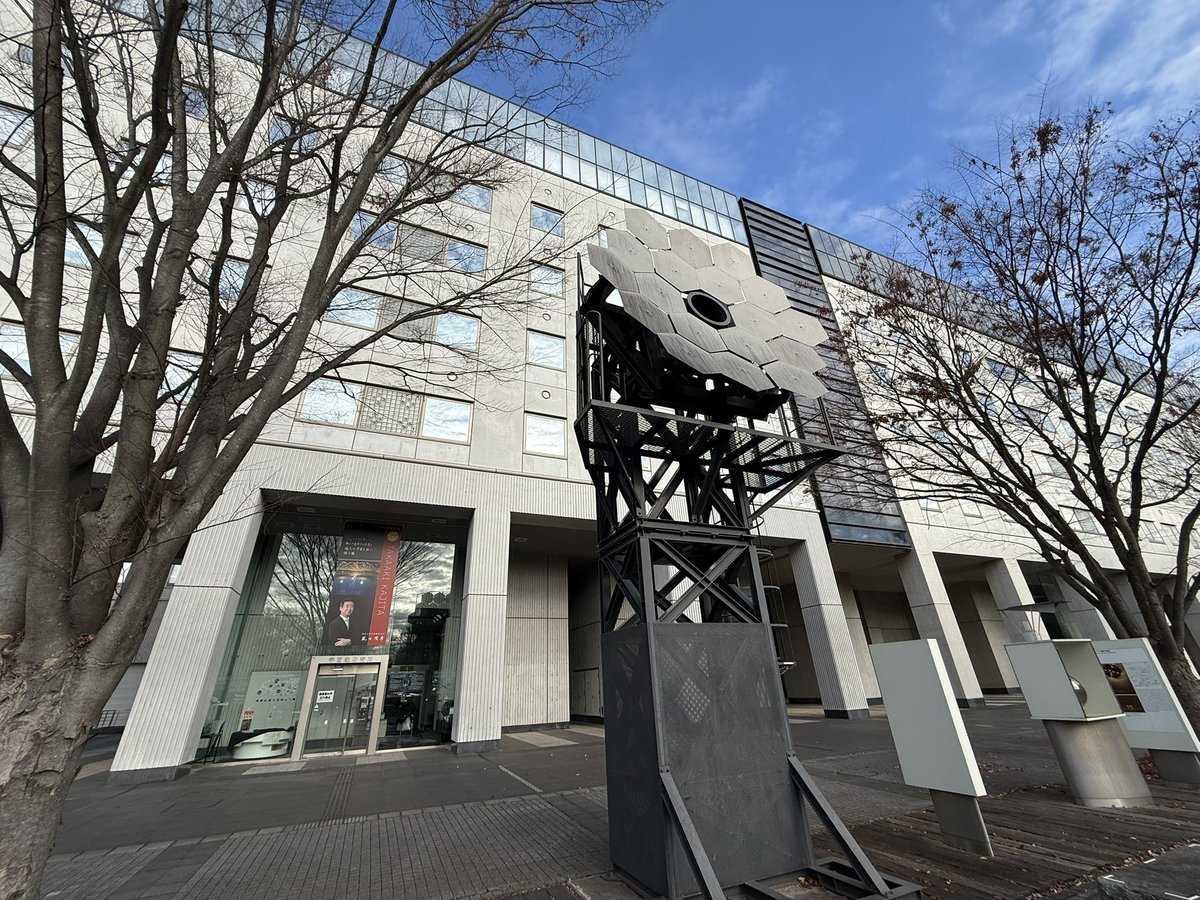 かふいちらふ tweet media