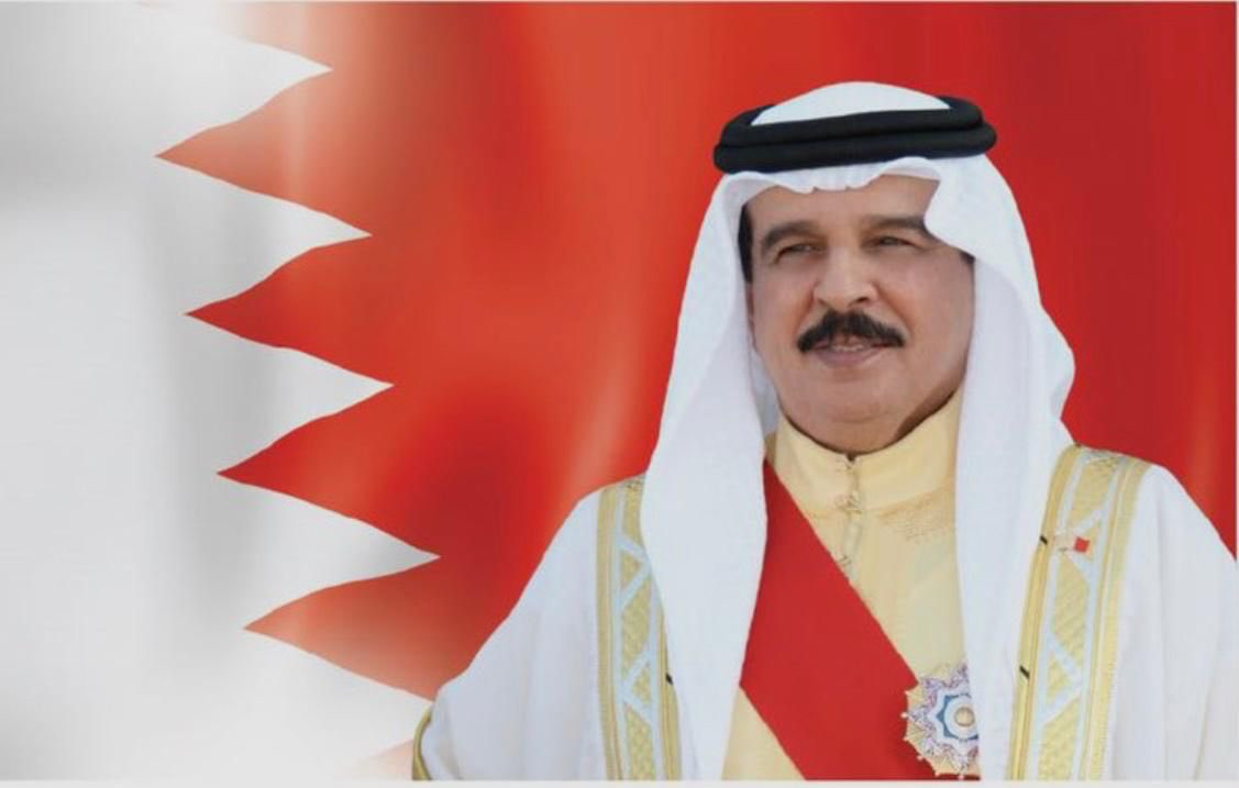 AayadAlTwfan's tweet image. ياأهلنا في مملكة البحرين 

أبارك لكم قيادةً وشعباً 
يومكم وعيدكم الوطني 

وأسأل الله العظيم رب العرش العظيم أن يديم على مملكة البحرين العربية الأصيلة الأمن والاستقرار والازدهار، وأن يواصل مسيرتها المباركة نحو المزيد من التقدّم والرخاء، في ظل قيادتها الحكيمة وتلاحم شعبها الوفي.…