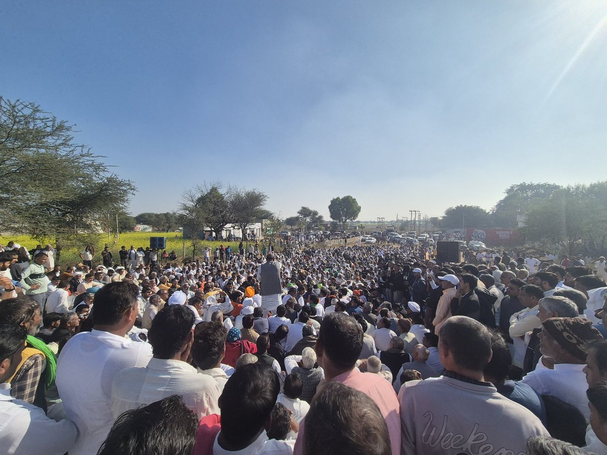 Ravi Azad live tweet media