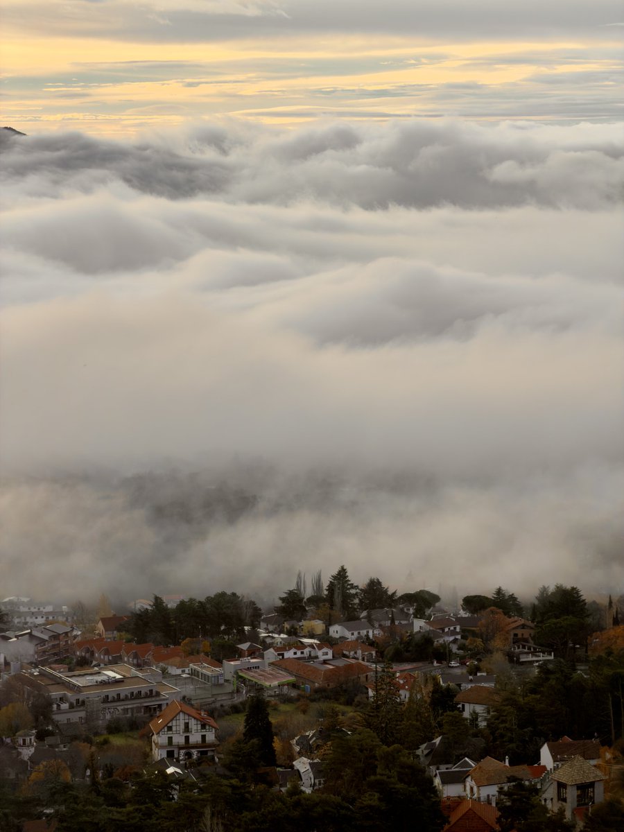 1.253 litros llevamos recogidos en el año 2.025 en Miraflores de la Sierra, cantidad histórica, el año más lluvioso con diferencia desde que hay datos.
Con lo que debe caer durante el mes podríamos llegar a los 1.300 litros.