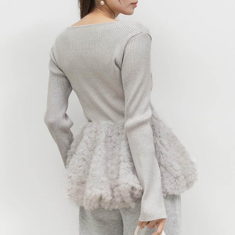 ✨先行予約人気No.1アイテム✨ チュールの立体感が目を惹く、主役級