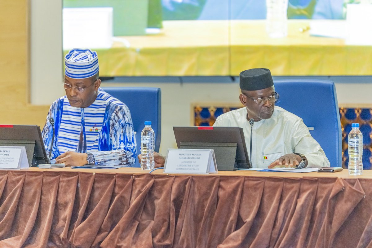 𝟑𝐞 𝐫é𝐮𝐧𝐢𝐨𝐧 𝐝𝐞𝐬 𝐦𝐢𝐧𝐢𝐬𝐭𝐫𝐞𝐬 𝐜𝐡𝐚𝐫𝐠é𝐬 𝐝𝐮 𝐜𝐨𝐦𝐦𝐞𝐫𝐜𝐞 𝐞𝐭 𝐝𝐞 𝐥’𝐢𝐧𝐝𝐮𝐬𝐭𝐫𝐢𝐞 𝐞𝐭 𝐥𝐞 𝐬𝐞𝐜𝐭𝐞𝐮𝐫 𝐩𝐫𝐢𝐯é 𝐝𝐞 𝐥𝐚 𝐜𝐨𝐧𝐟é𝐝é𝐫𝐚𝐭𝐢𝐨𝐧 𝐝𝐞𝐬 é𝐭𝐚𝐭𝐬 𝐝𝐮 𝐒𝐚𝐡𝐞𝐥 - 𝐀𝐄𝐒 : 𝐍𝐢𝐚𝐦𝐞𝐲 𝐜𝐨𝐧𝐬𝐨𝐥𝐢𝐝𝐞 𝐥𝐞𝐬 𝐚𝐜𝐪𝐮𝐢𝐬