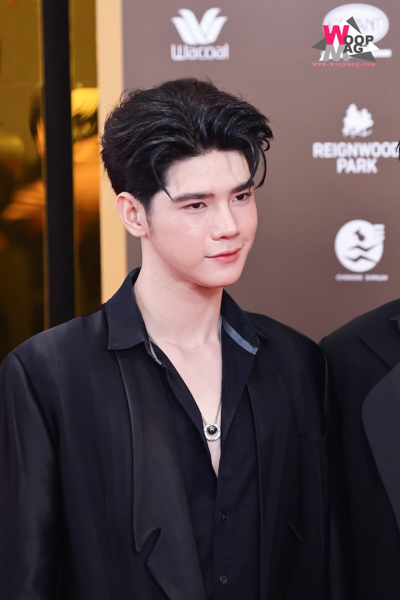 "หล่งลี-อาร์ม" ในงานพิธีมอบรางวัล "2025 Thailand Headlines Person of the Year Awards"

#longlee #Armchaiyapat #longarm
#PersonOfTheYearAwards2025
#2025ThailandHeadlines 
#ThailandHeadlinesAwards