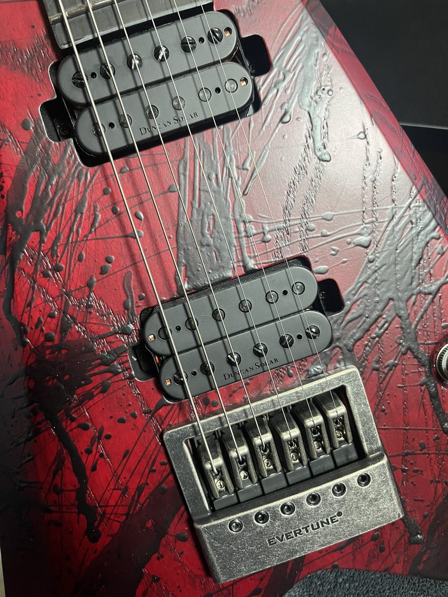 gucchang5150's tweet photo. MNG…
SOLAR GUITARS V1.6Caninalismo
エヴァチュンデビューです。
ついでにVシェイプも初。
#SOLARGUITARS
#EVERTUNE https://t.co/DIV3wuUnNZ