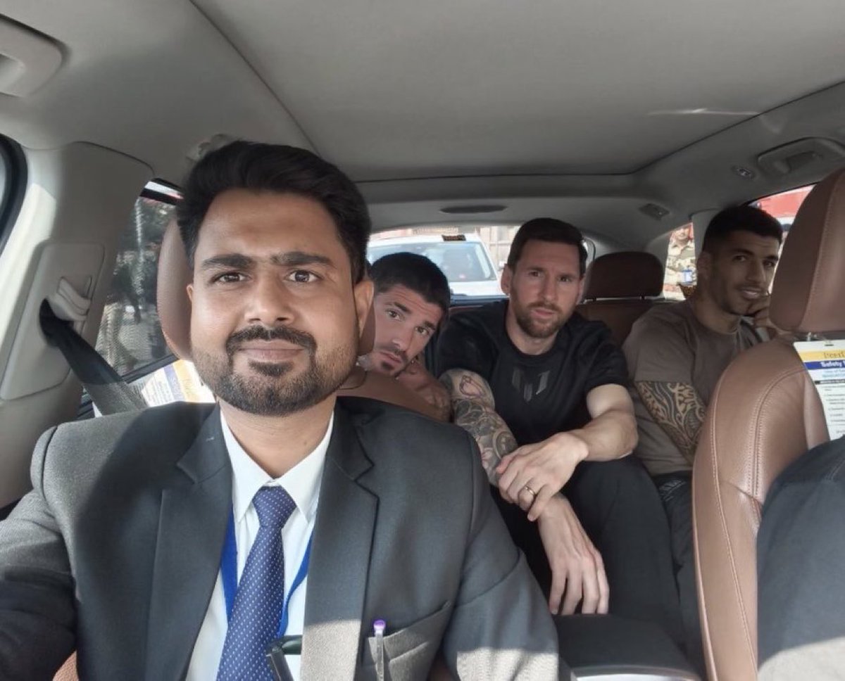 FootyHumour's tweet photo. The luckiest taxi driver in the world 😂🤣 https://t.co/8wYJBKSVZa