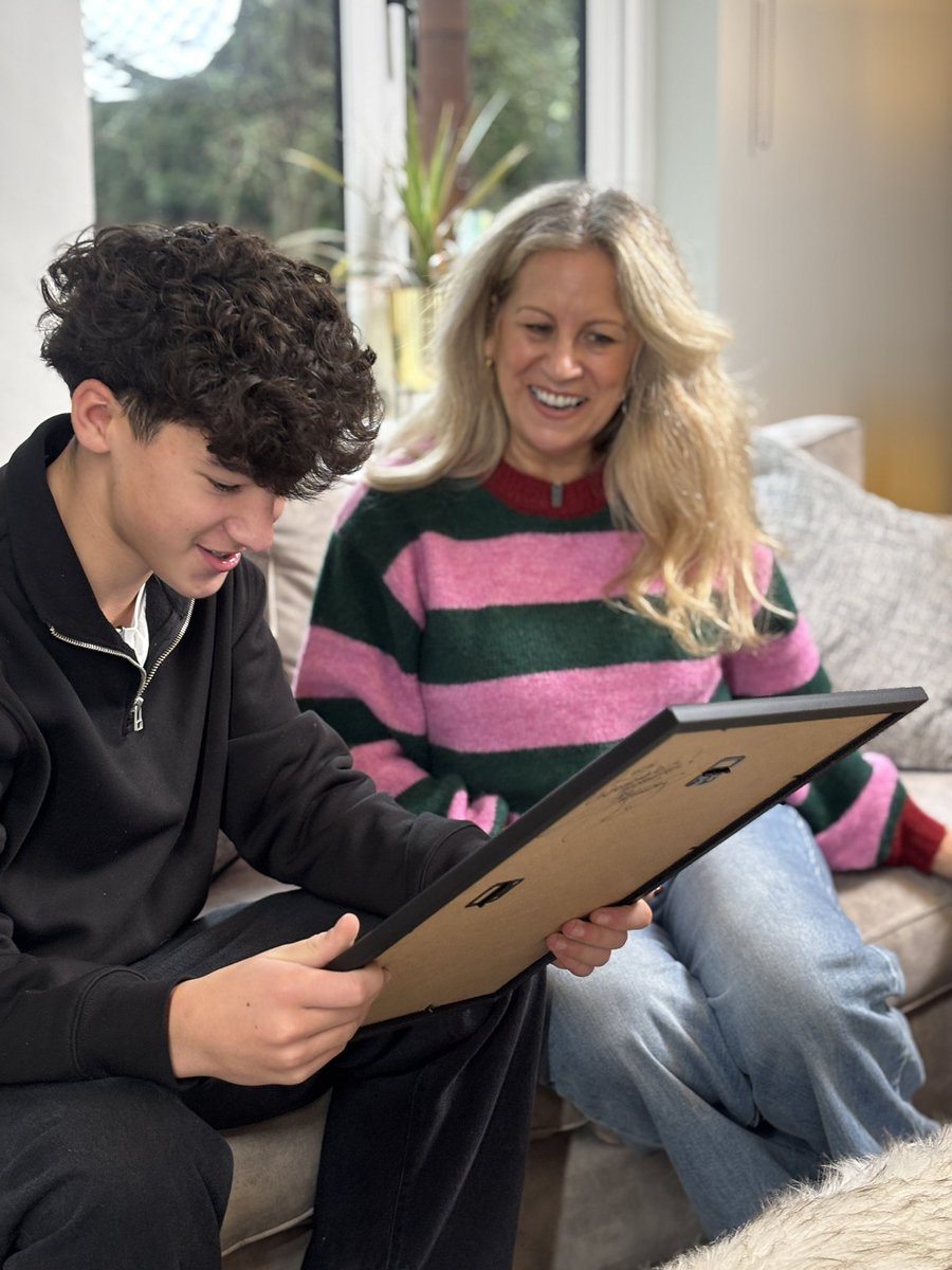 CommentaryCharts tweet media