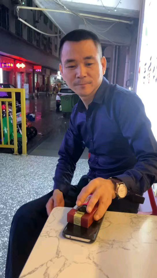 高冷继父 tweet media