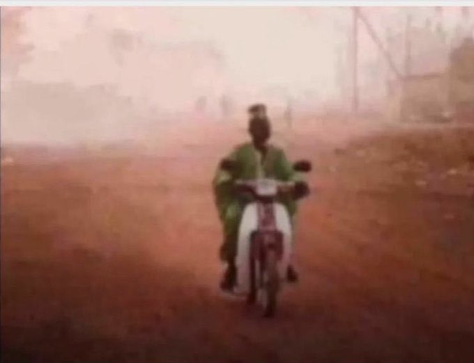 Mpozi you guys said ebilunji bili mumaaso side kyi 
Nze kabilumbeyo