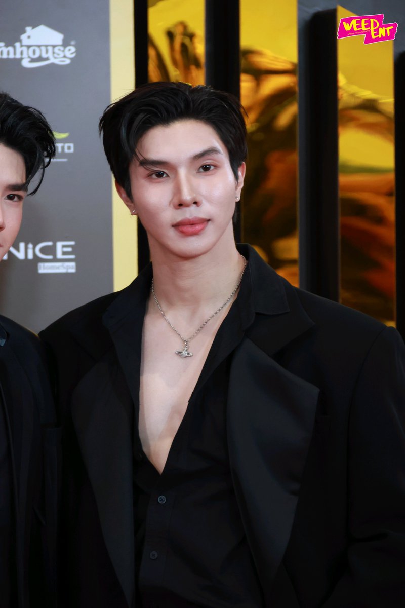 " หล่งลี - อาร์ม " ร่วมเดินพรมแดงในงานพิธีมอบรางวัล " 2025 Thailand Headlines Person of the Year Award ครั้งที่ 9 "✨

#longarm #longlee #armchaiyapat
#2025ThailandHeadlines
#ThailandHeadlinesAwards