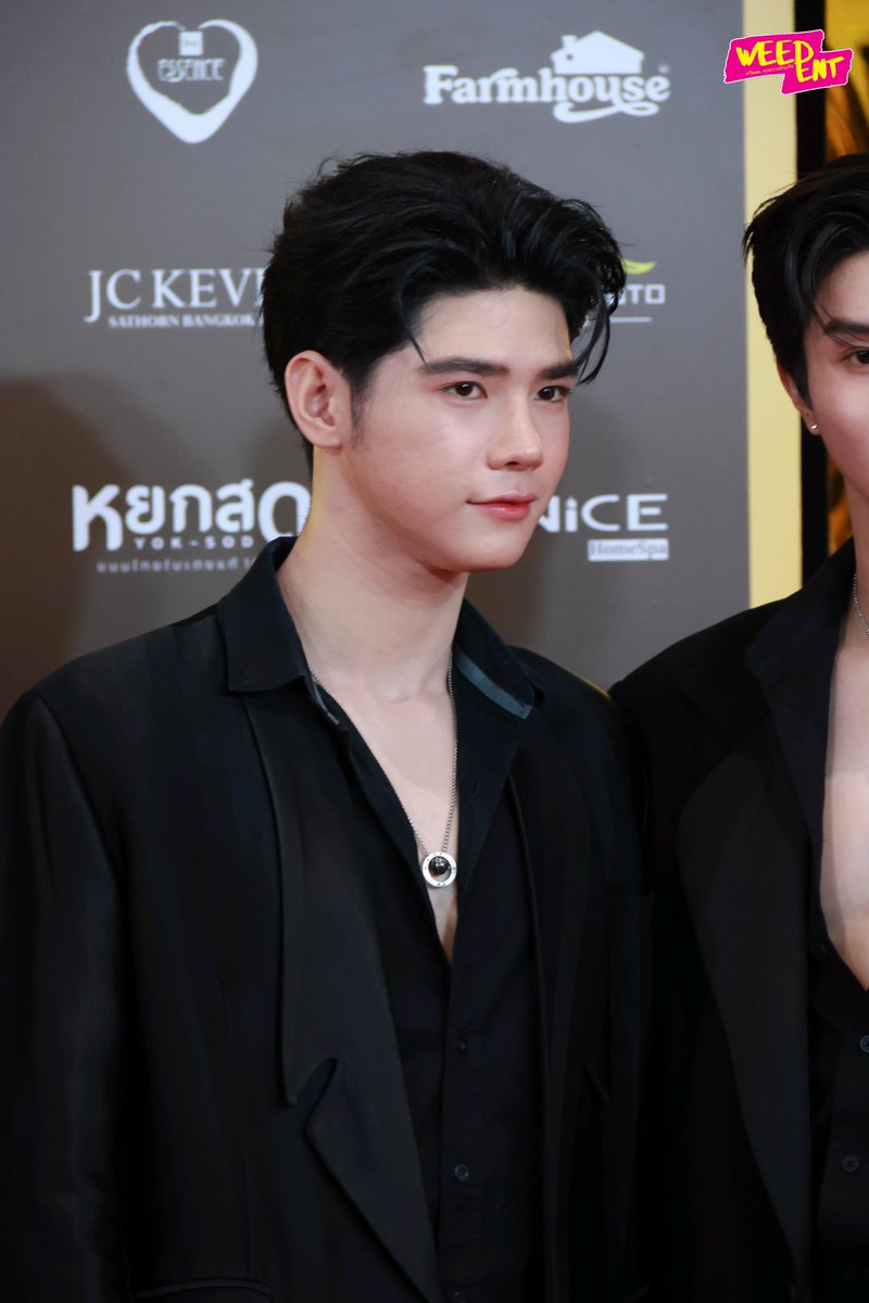 WEED_ENT's tweet image. " หล่งลี - อาร์ม " ร่วมเดินพรมแดงในงานพิธีมอบรางวัล " 2025 Thailand Headlines Person of the Year Award ครั้งที่ 9 "✨

#longarm #longlee #armchaiyapat
#2025ThailandHeadlines
#ThailandHeadlinesAwards