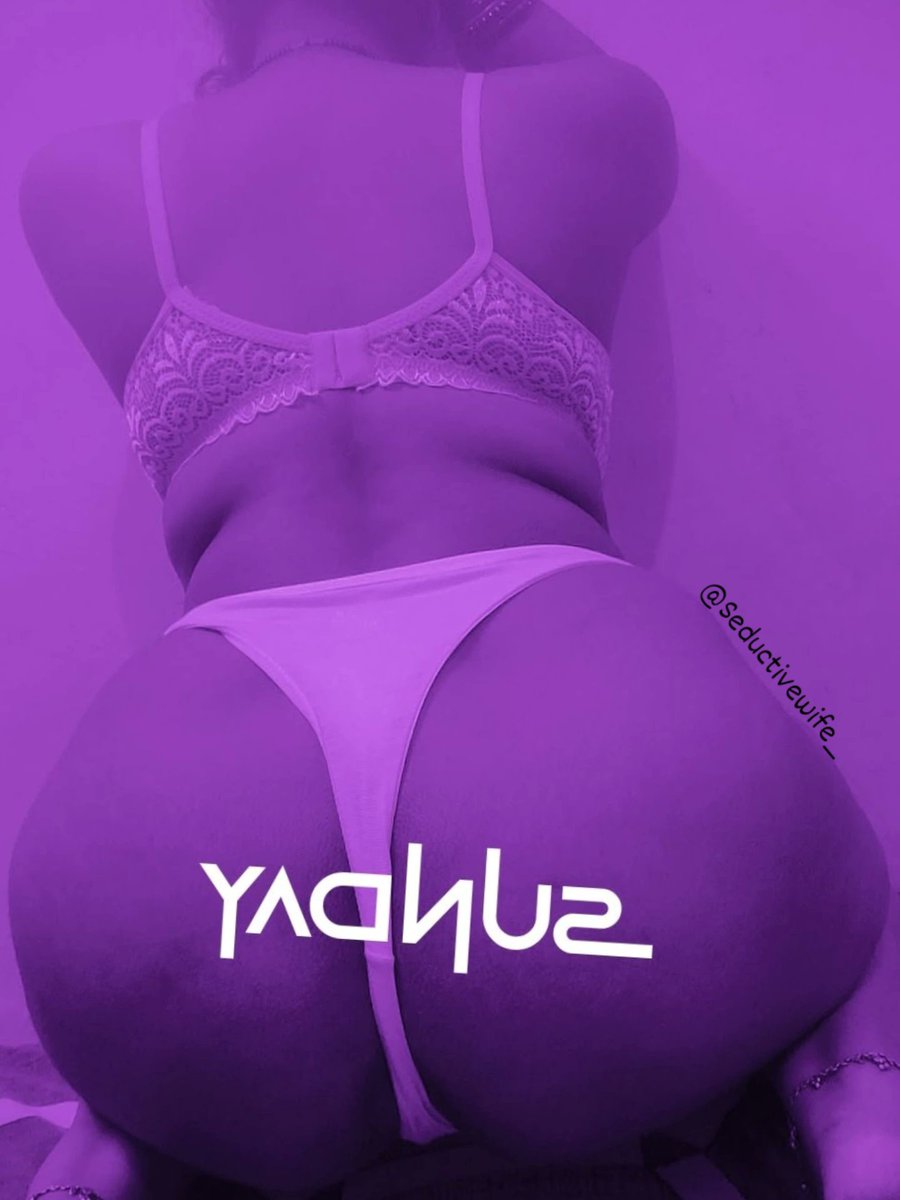seductivewife_'s tweet photo. Back pose please ! https://t.co/Z0GSEG6fIV
