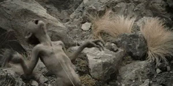 thecodinglove's tweet image. When I’ve already been struggling for hours to fix a bug thecodinglove.com/when-ive-alrea…