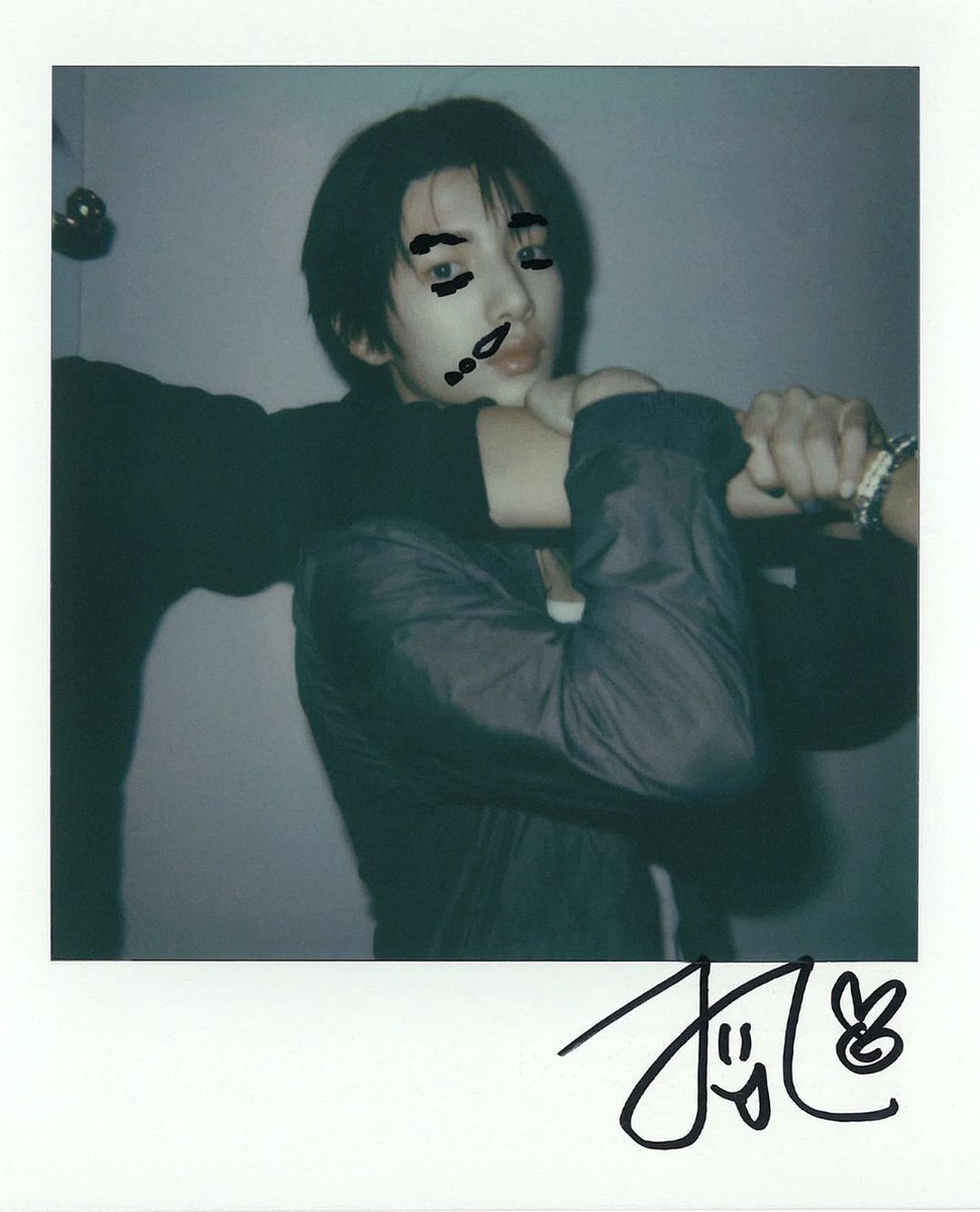 jourosalie's tweet image. juhoon few tweets au