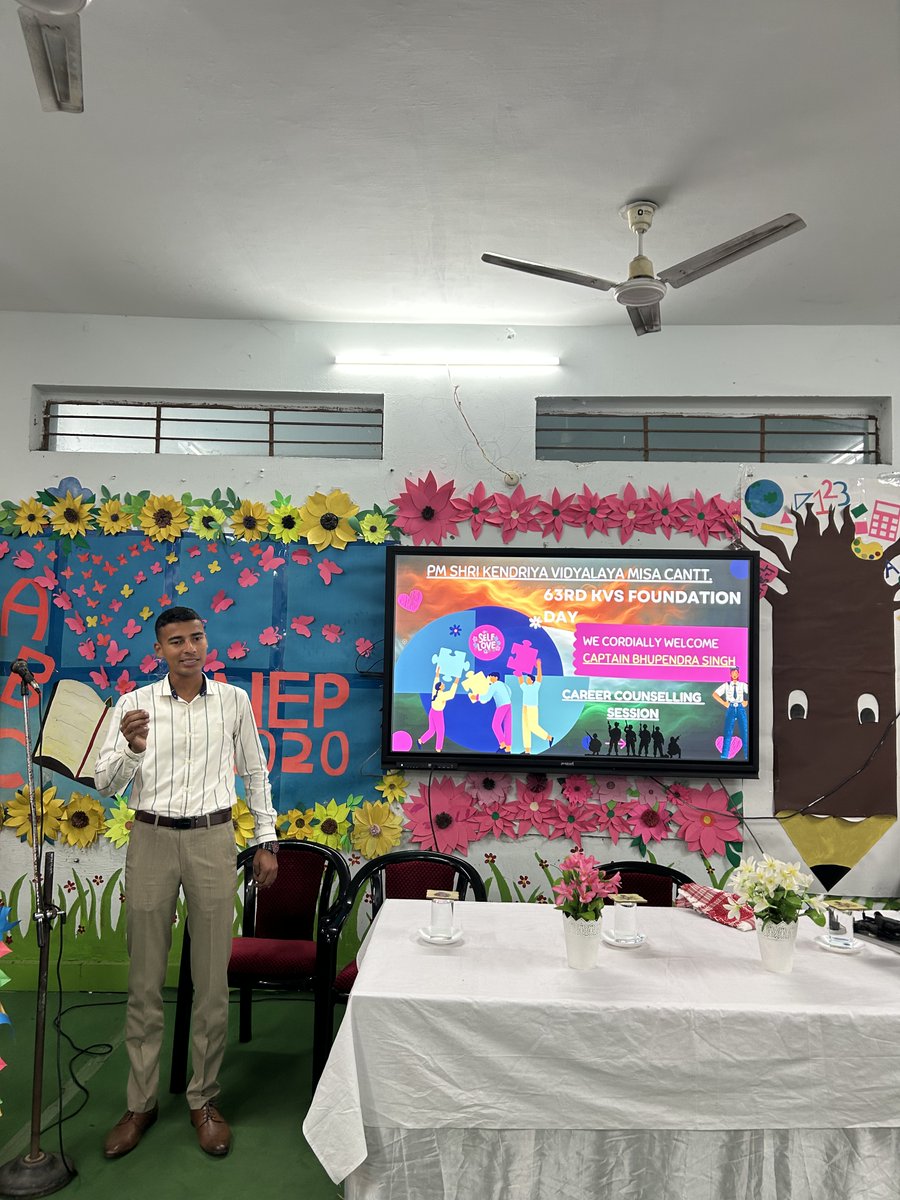 kvmisacantt's tweet photo. PM SHRI Kendriya Vidyalaya Misa Cantt. celebrated the 63rd KVS Foundation Day on 15 December 2025 with great enthusiasm and pride.Special assembly And a career counselling session is also organised by Captain Bhupendra Singh ,NDA,JEE
#KVSFoundationDay2025
#ProudKVian
#KVS
#kvsro https://t.co/9P6LfvhjWy