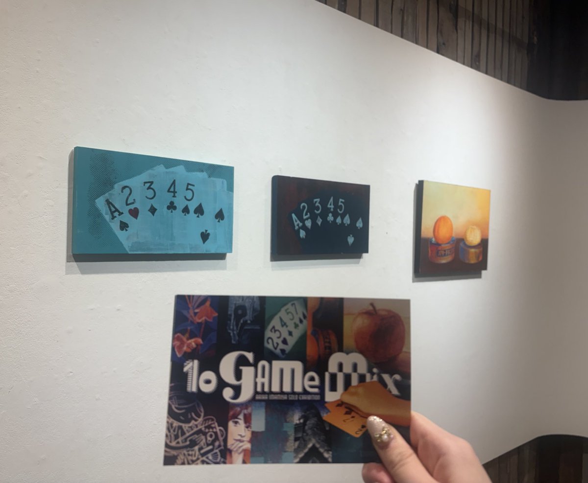 richa_05_0's tweet photo. この前
@kazuha_poker @Ariha_IMAMIYA
主催の10 game mix個展に遊びに行ってきた🎨

ポーカー×絵画は新しいっ💭❕

実際に絵を描く体験もできたり可愛いグッズ買ったりして時間があっという間だった☺︎
やりたいことを成し遂げてる姿尊敬🤦‍♀️ https://t.co/HGHOt4PA9t