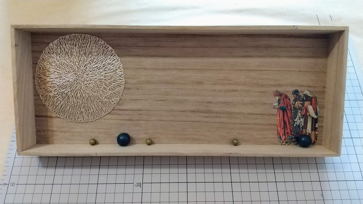 kusa_d_'s tweet photo. 『荒野の月』ボックスアート #えどがわBOXART展 に参加しています #江戸川区総合文化センター で12/22(月)迄、展示作品はご希望の方にお譲りする企画、お手元にぜひ！ https://t.co/glAw2KsyhH