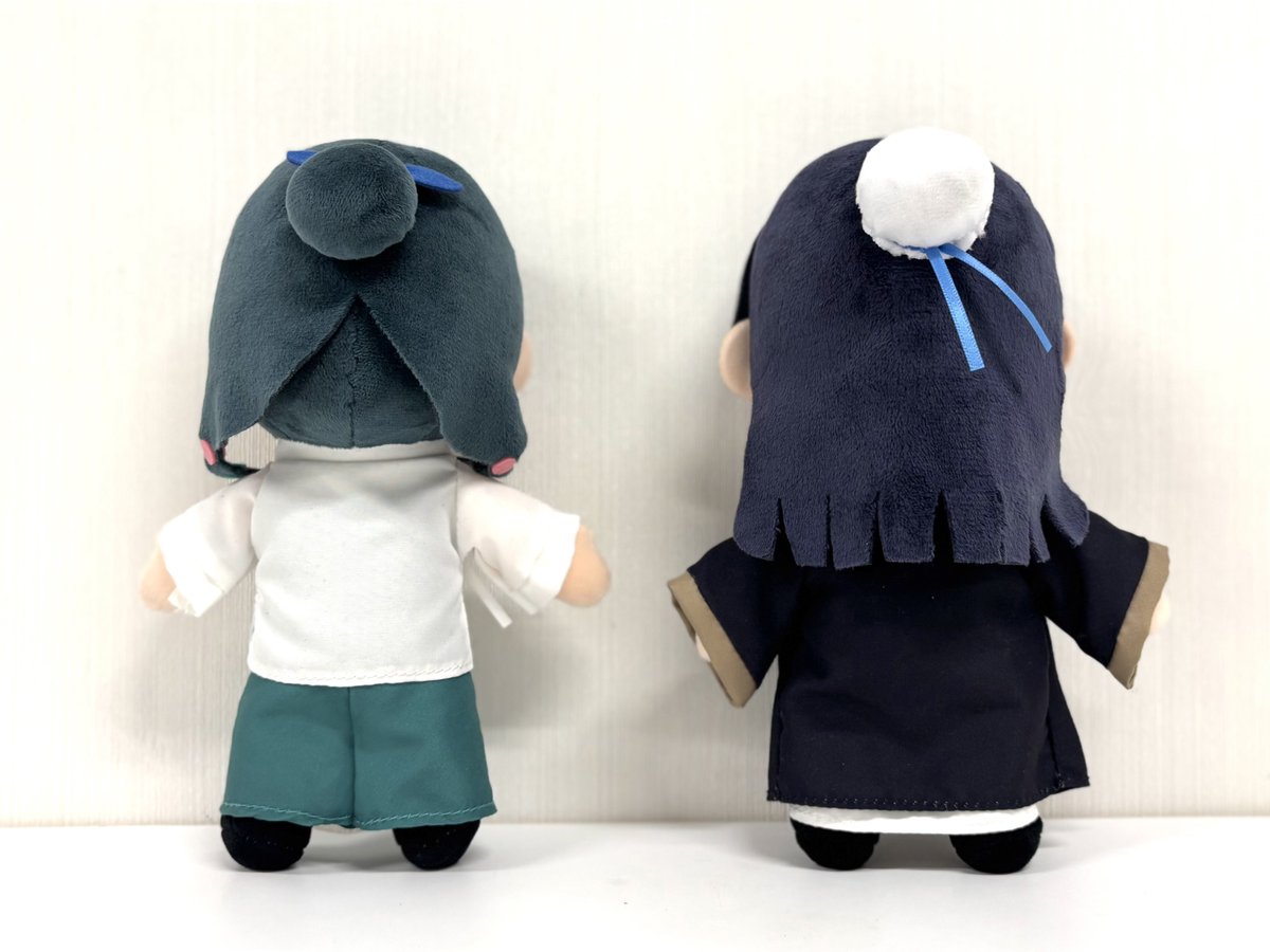 ◤ #薬屋原作展 グッズ情報 ◢ 猫猫と壬氏のぬいぐるみは、 日向夏先生