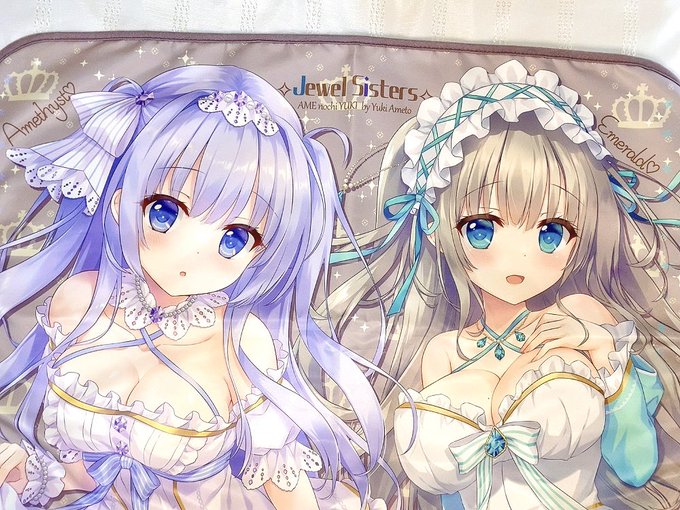 冬コミ新作実物サンプル 2枚合わせ生地のオールシーズン使える宝石姉妹2wayブランケットです 表はタペと同じスエードで高精細印刷&裏面はもふもふ生地 こちらは新刊セット限定グッズです*✦⋆