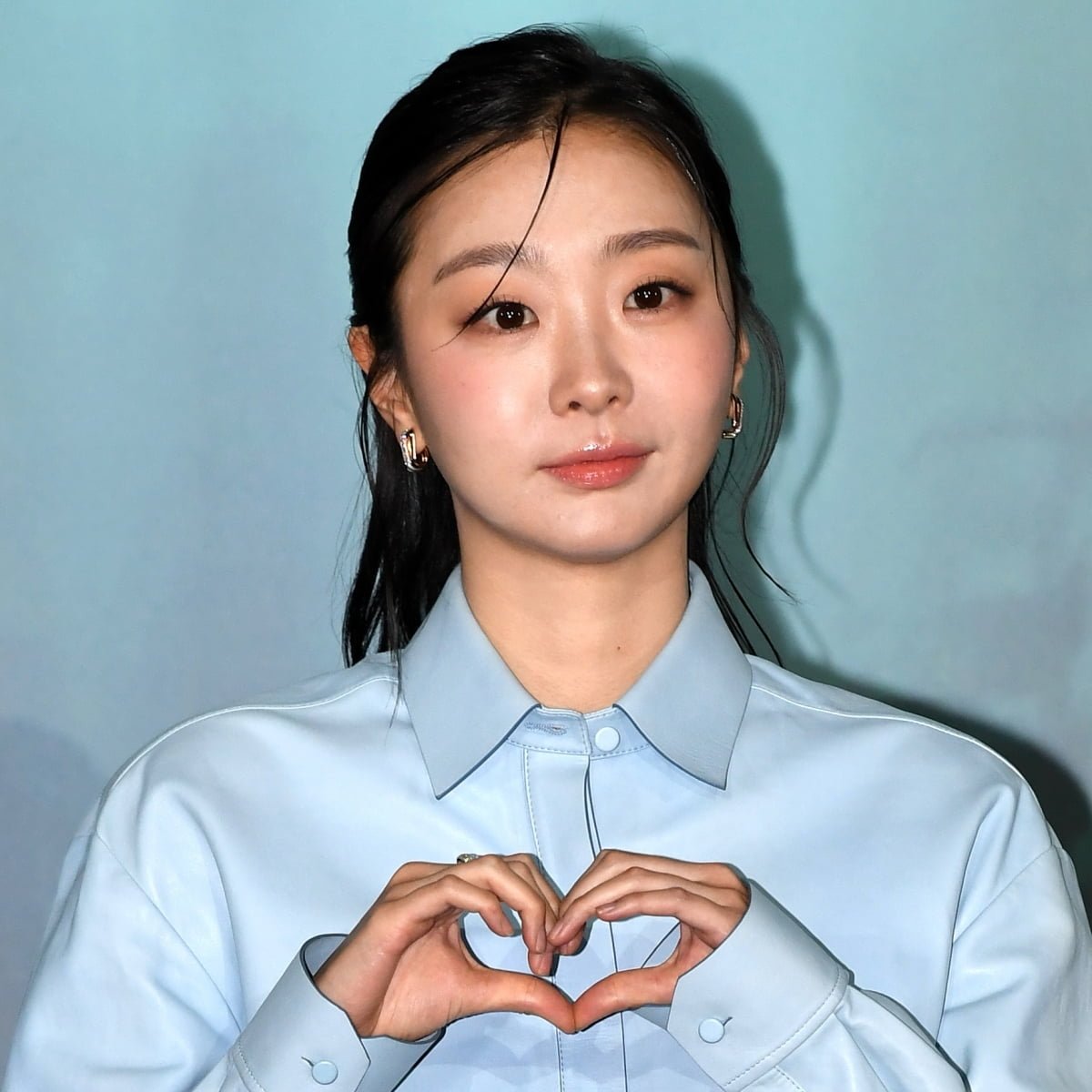 김다미, 반할 수 밖에 없는 아름다움...청청미인

tenasia.com/movie/20251216… (📸)

배우 김다미가 16일 서울 용산구 CGV 용산아이파크몰에서 열린 넷플릭스 영화 '대홍수' 제작보고회에 참석하고 있다.

#KimDaMi #キム・ダミ #TheGreatFlood(2025) #大洪水(2025) #PressConference #制作発表会