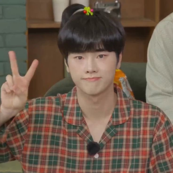 tmoJS2's tweet image. 귀여운정수가너무좋아💕😁